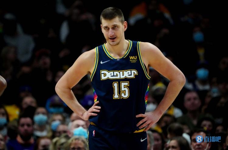 被誉为本年 被誉为本年