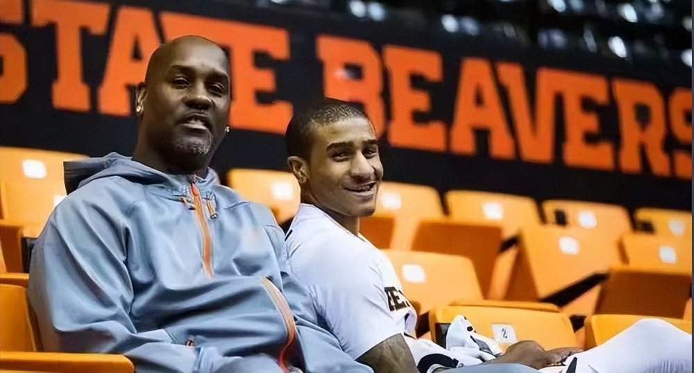 下了深刻的 下了深刻的